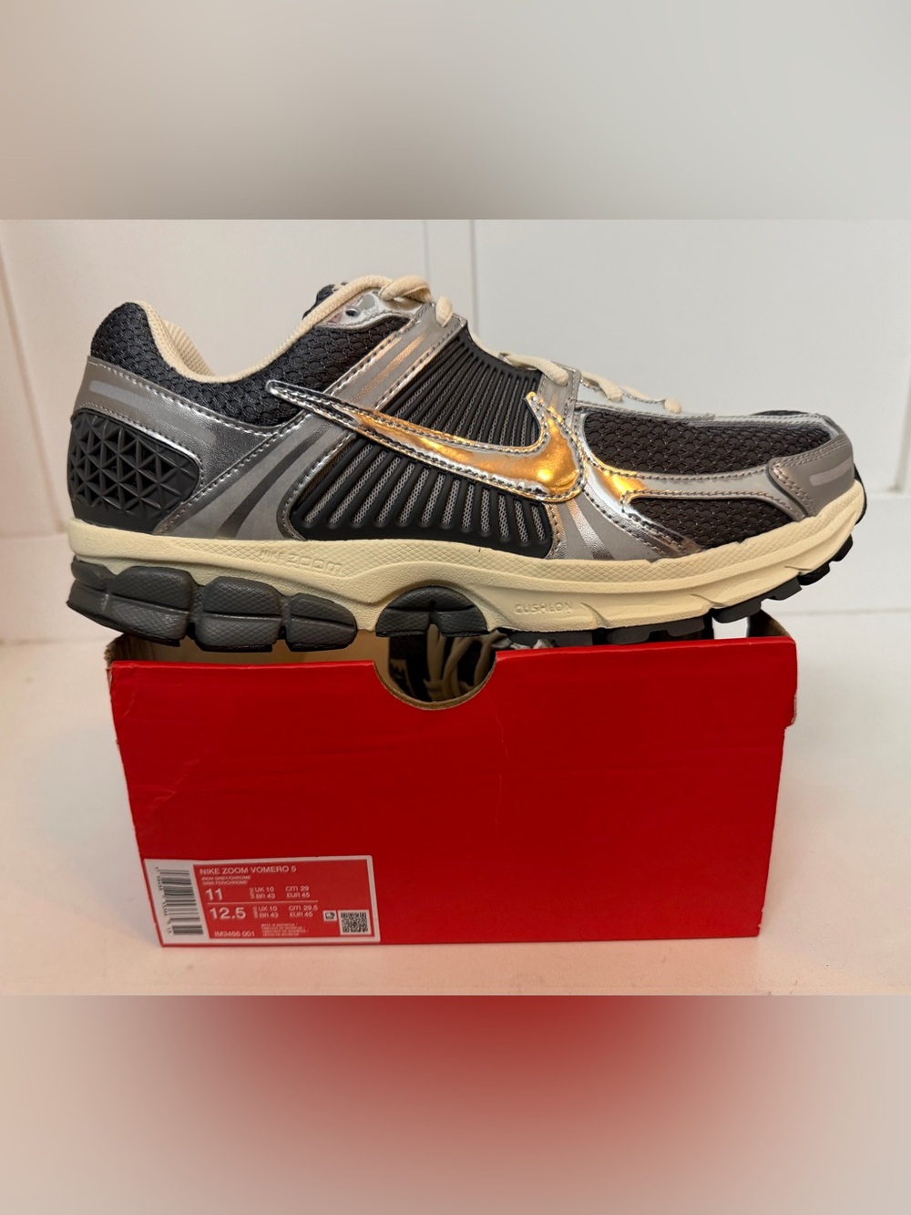 NIB Nike Zoom Vomero 5 Iron Grey/Chrome IM3486-001 Running Shoes Mens Size 11